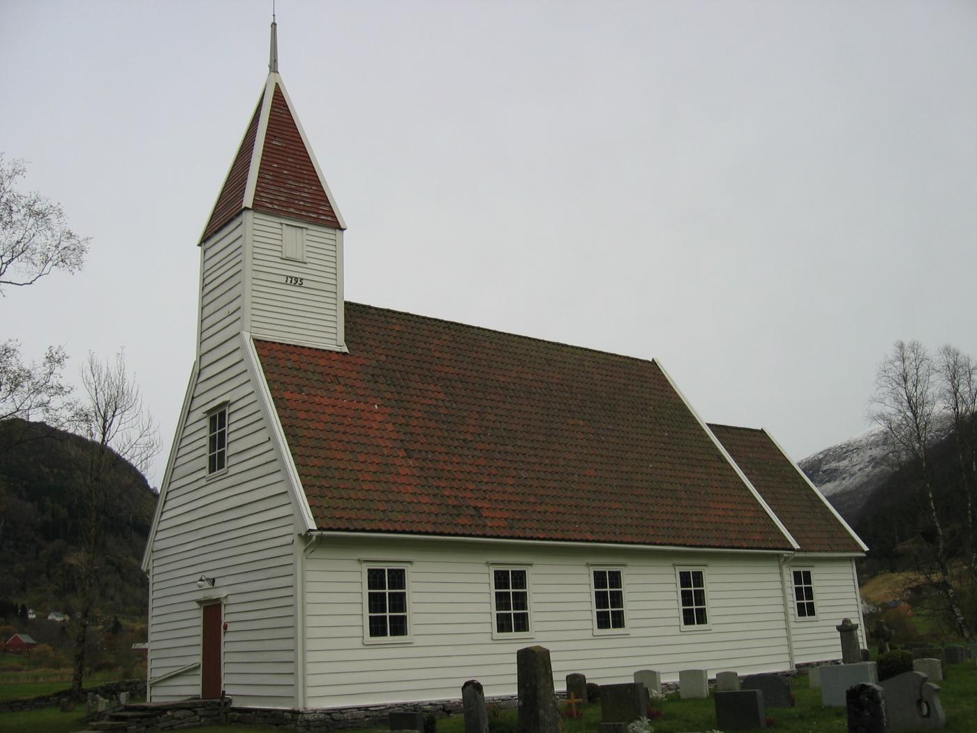 Ålhus kyrkje