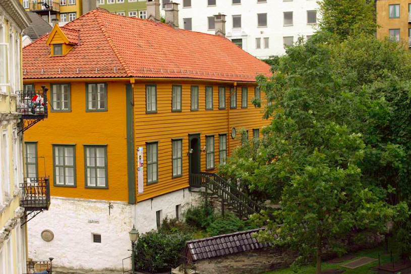 Den gamle Latinskole (Knut Strand)