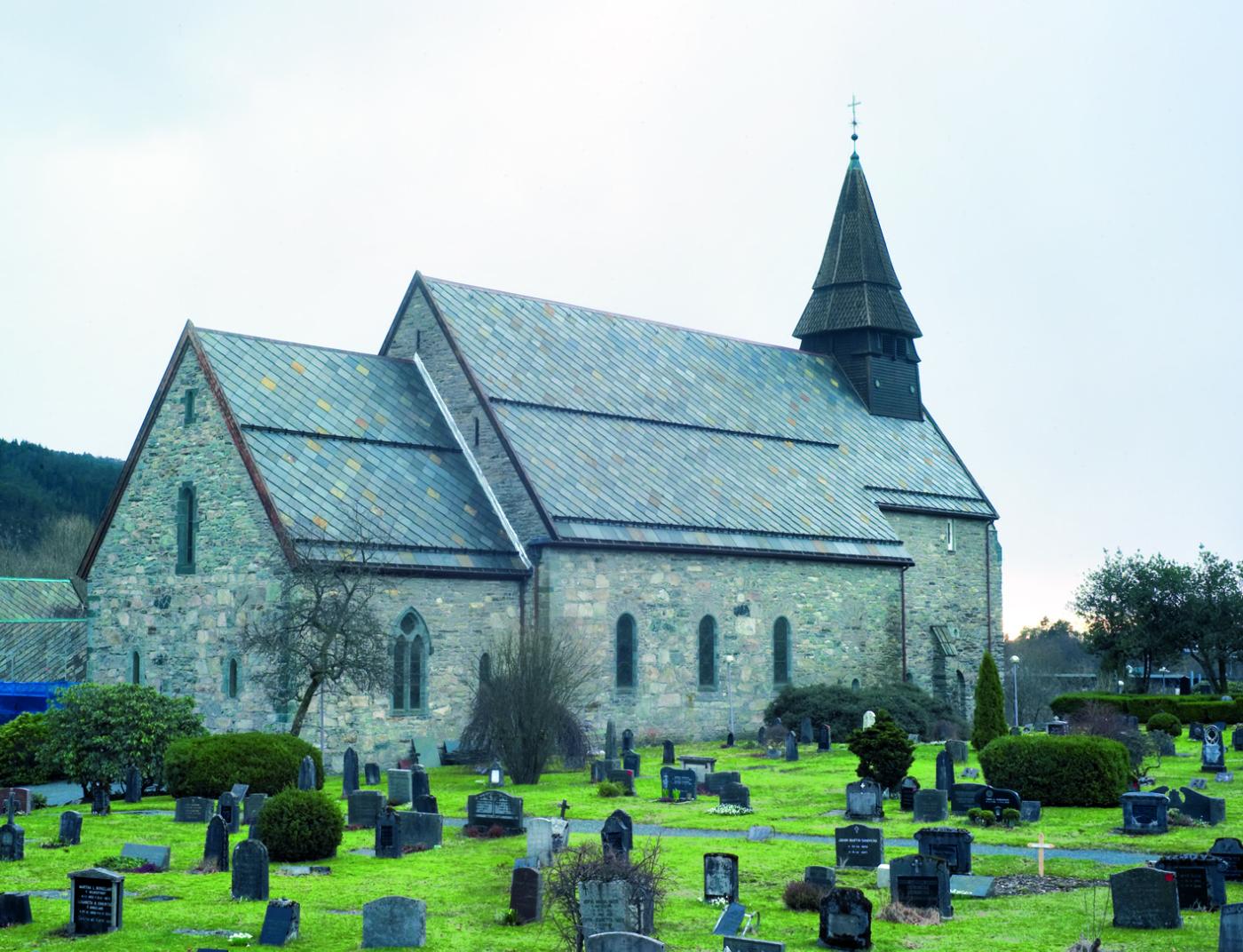 Fana kirke, Bergen