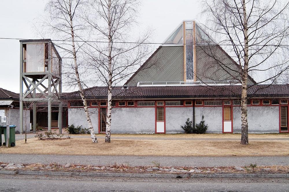 <p>Sandane kyrkje er eit moderne gudshus, inspirert av naturen i Gloppen.</p>