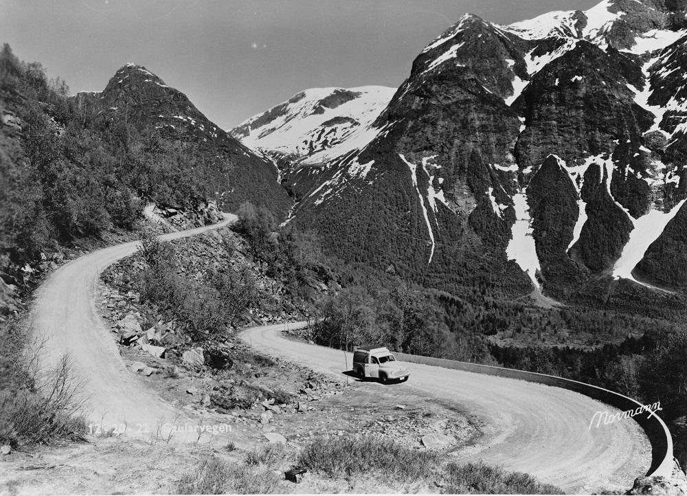 Prospektkort frå Gaularfjellsvegen frå 1950. 