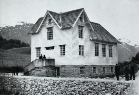 Viksdalen bedehus før 1952.